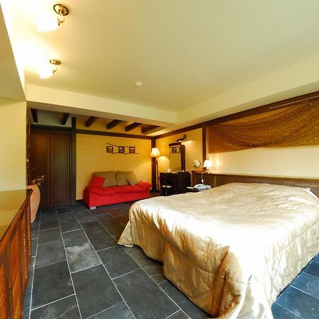 Shinmingshan Holiday Inn Lugu Eksteriør bilde