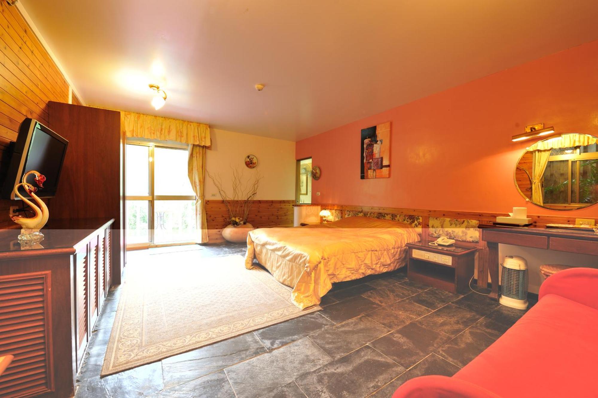 Shinmingshan Holiday Inn Lugu Eksteriør bilde