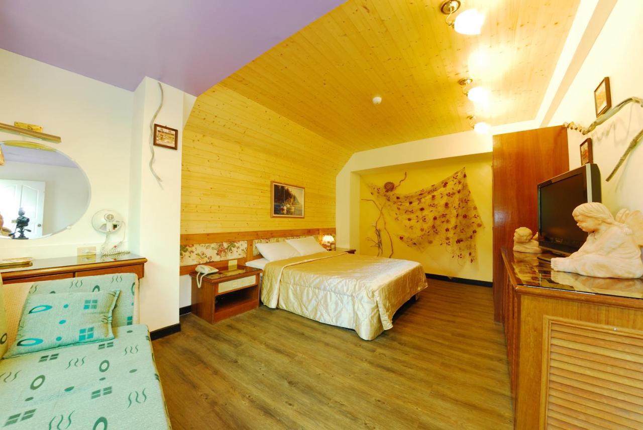 Shinmingshan Holiday Inn Lugu Eksteriør bilde